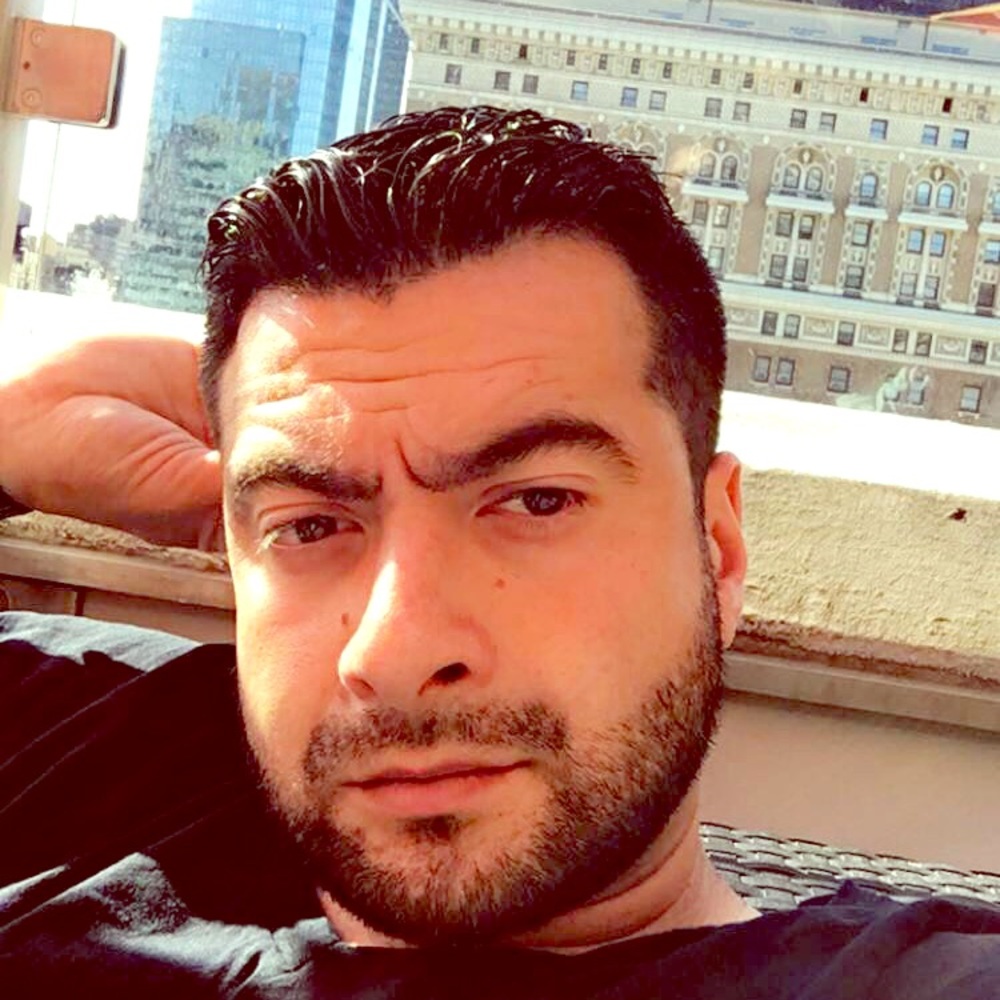 Meet your Posher, Domenic